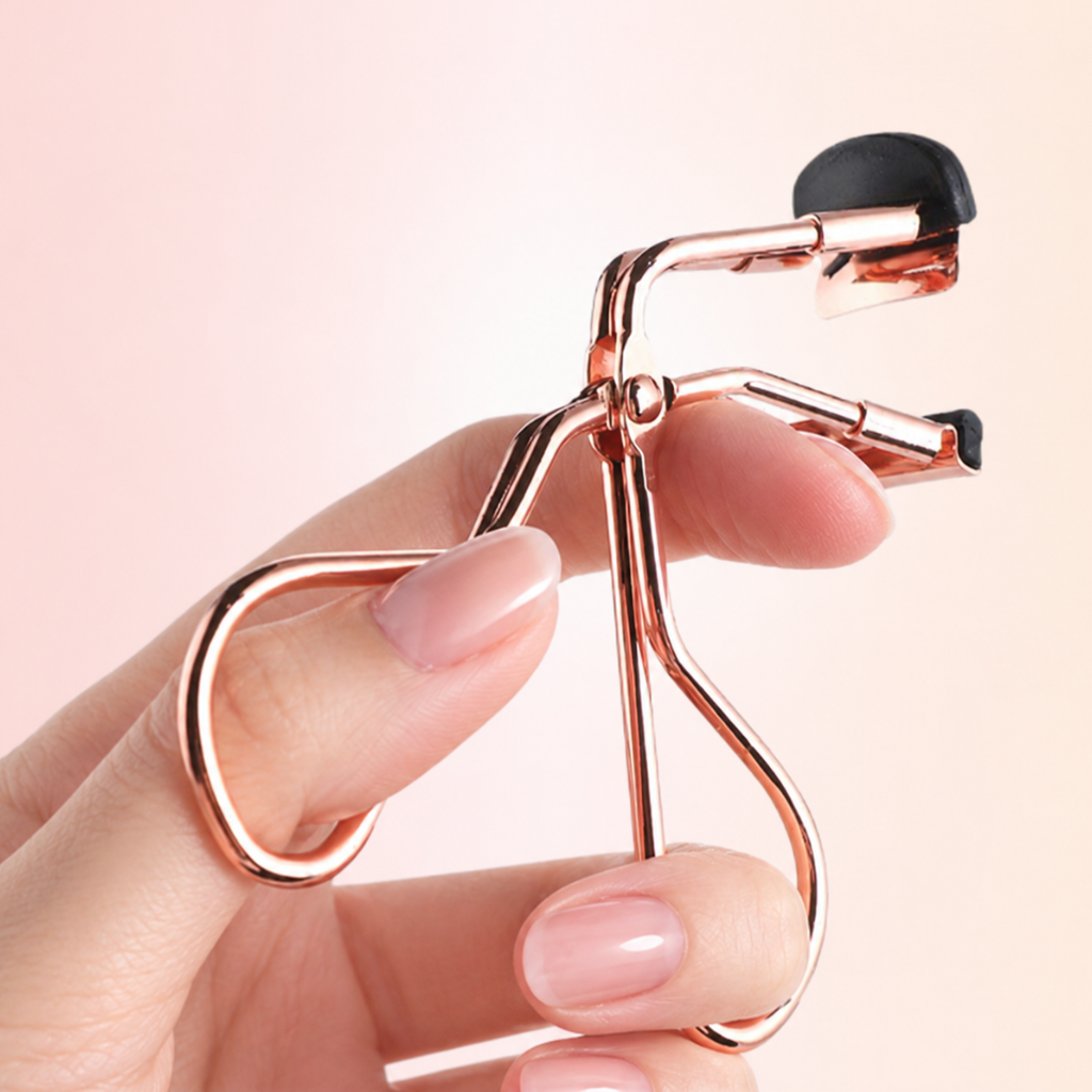 Bấm Mi Góc MAGA Eyelash Curler Rose Gold BM001 Đầu Nhỏ Chính Xác